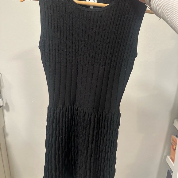 John + Jenn black textured bodycon sweater dress - Picture 4 of 10